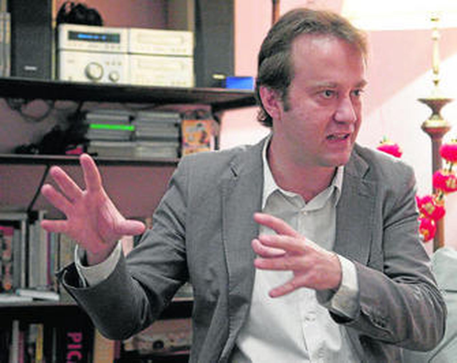 Marcos Giralt Torrente (Madrid, 1968) vuelve a la ficción tras la autobiográfica 'Tiempo de vida'.