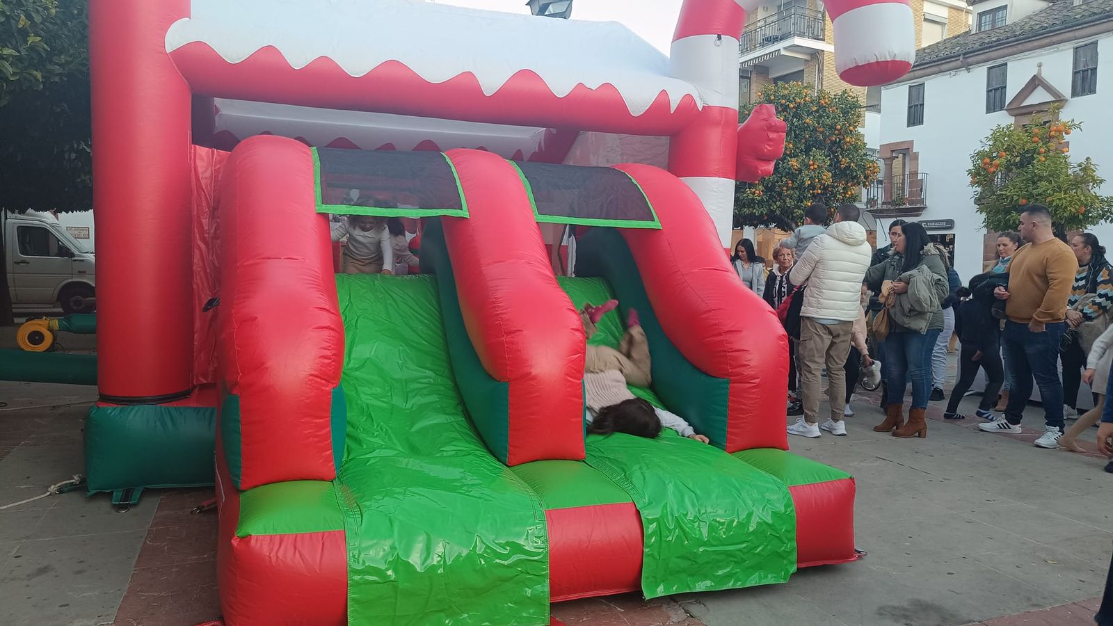 El mágico poblado navideño de Villa del Río, en imágenes