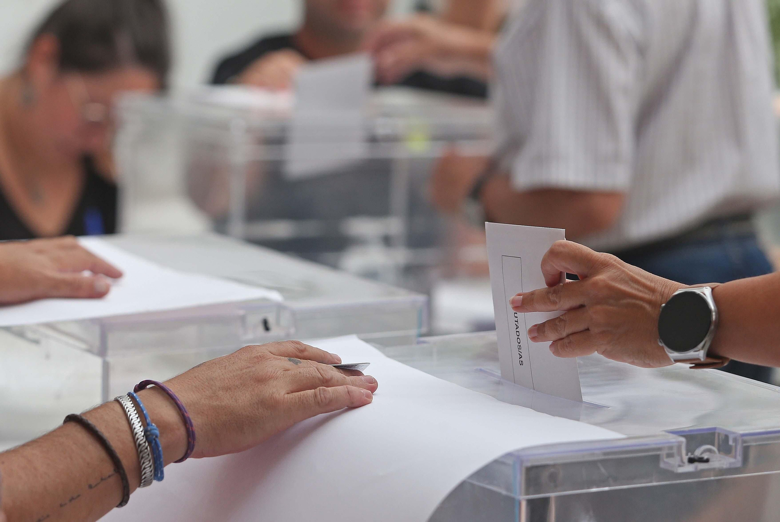 La jornada electoral en Algeciras, en imágenes