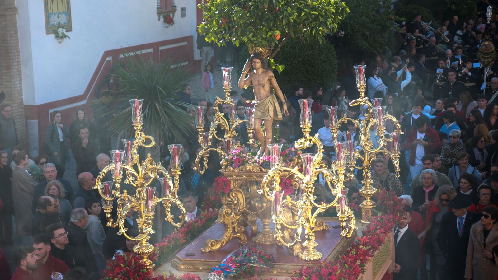El patrón de Tomares San Sebastián.