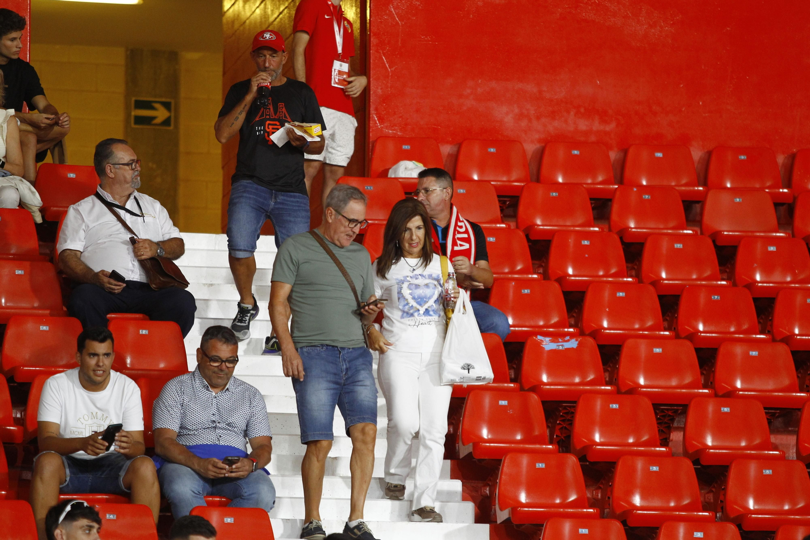 Imágenes del partido de La Liga Ea Sports U.D. Almería-Valencia C.F.