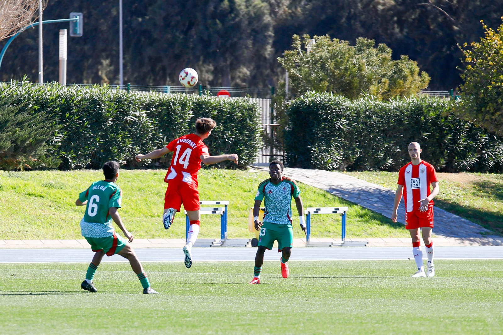 Las imágenes de Segunda RFEF entre Almeria B y recreativo de Granada