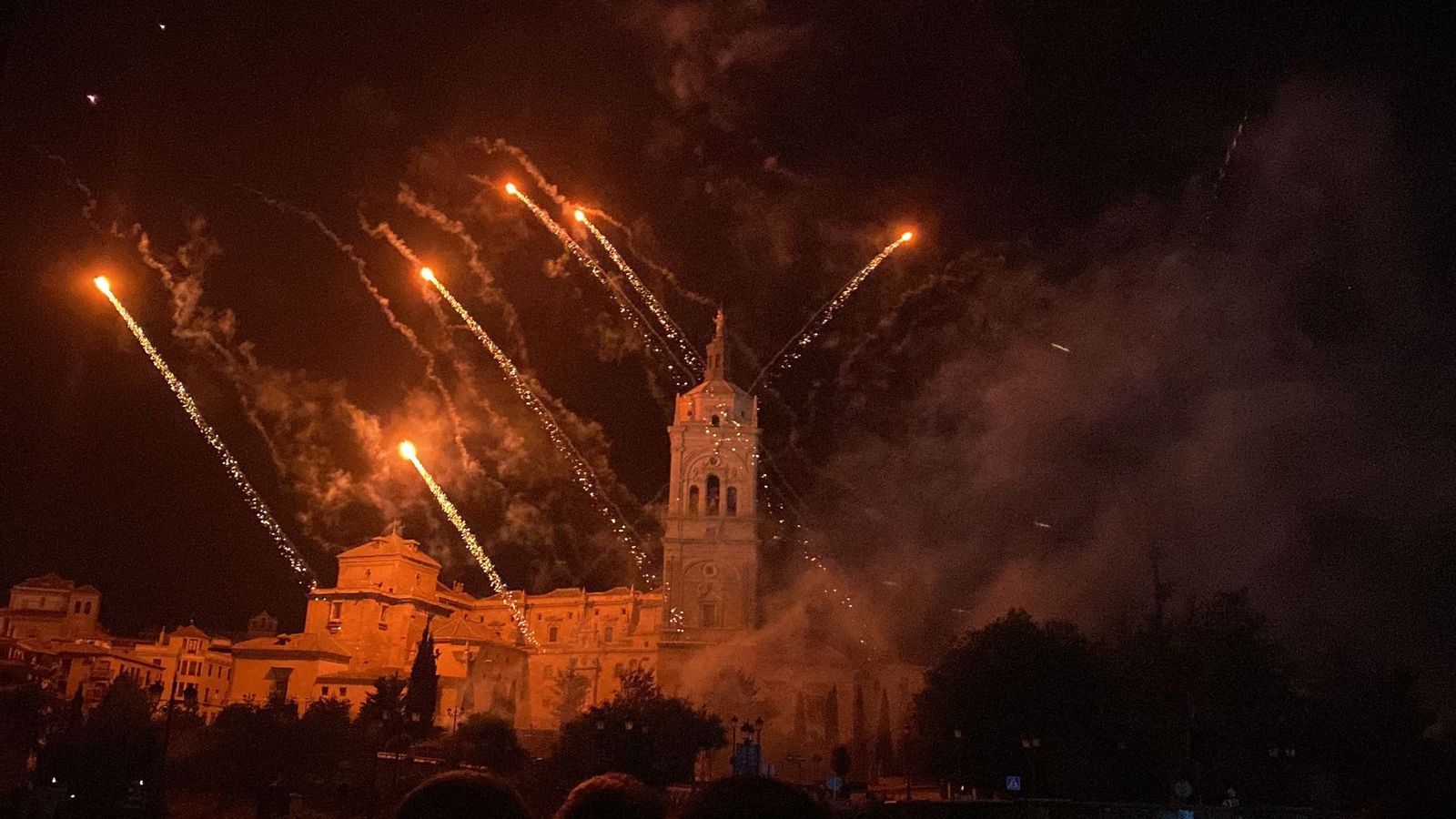 Castillo de Fuegos Artificiales, que marcó el final de las Fiestas y Feria de Guadix 2024.