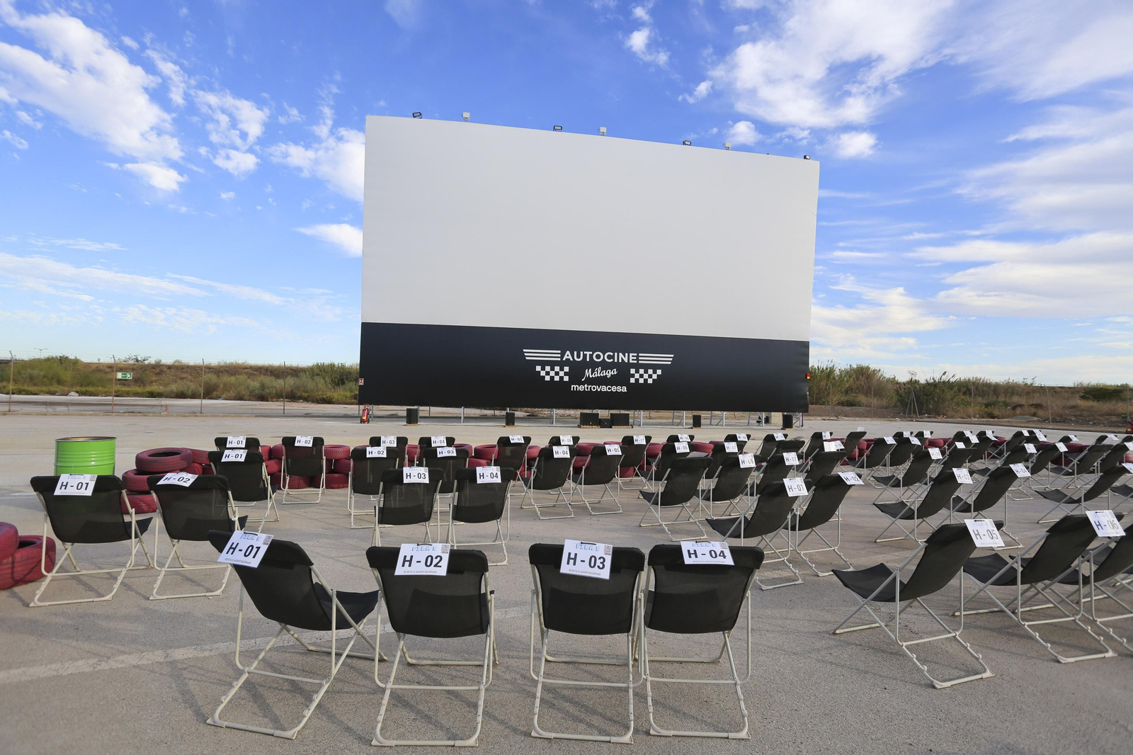 El Autocine Málaga Metrovacesa, en fotos