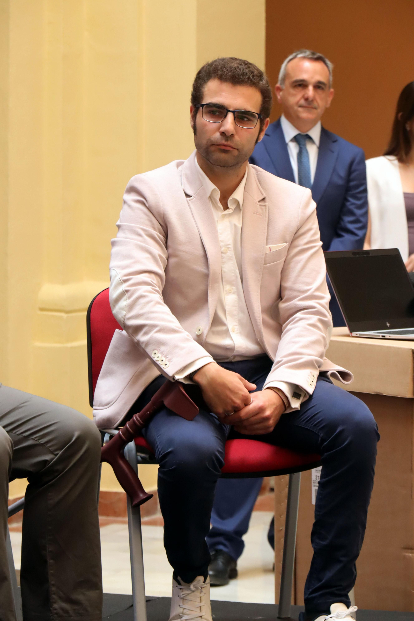 Antonio escribe el titular!!!!!!