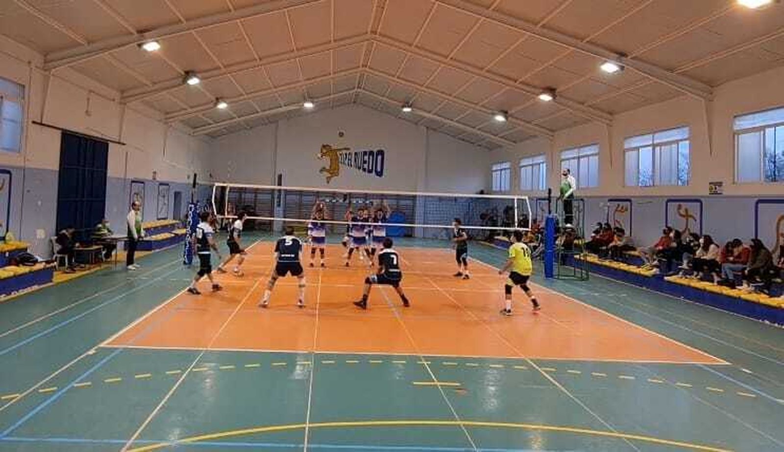 Un momento del partido del CV Jerez en El Arahal.