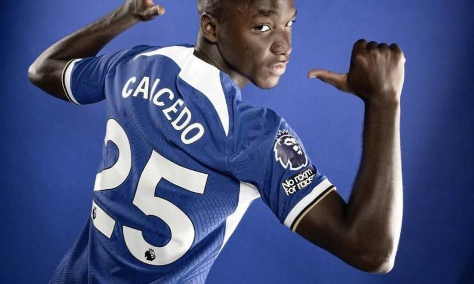 Caicedo 'desempolva' el dorsal de una leyenda en el Chelsea: el 25 de Zola