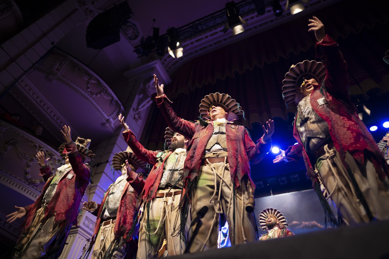 La última jornada de semifinales del Carnaval de Huelva, en imágenes