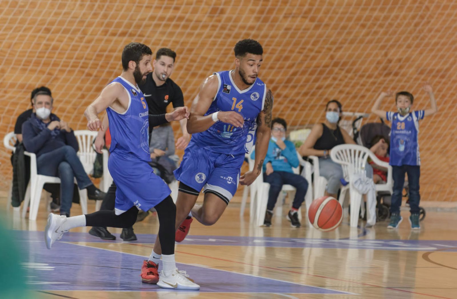 El CB Prat golpea primero al CB Marbella (58-70)