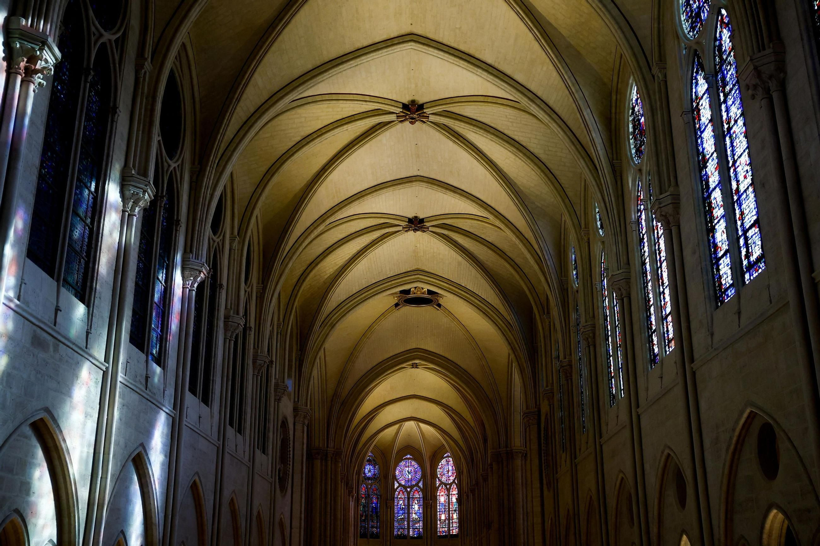 Así es el nuevo interior de Notre Dame tras la restauración Así es el nuevo interior de Notre Dame tras la restauración