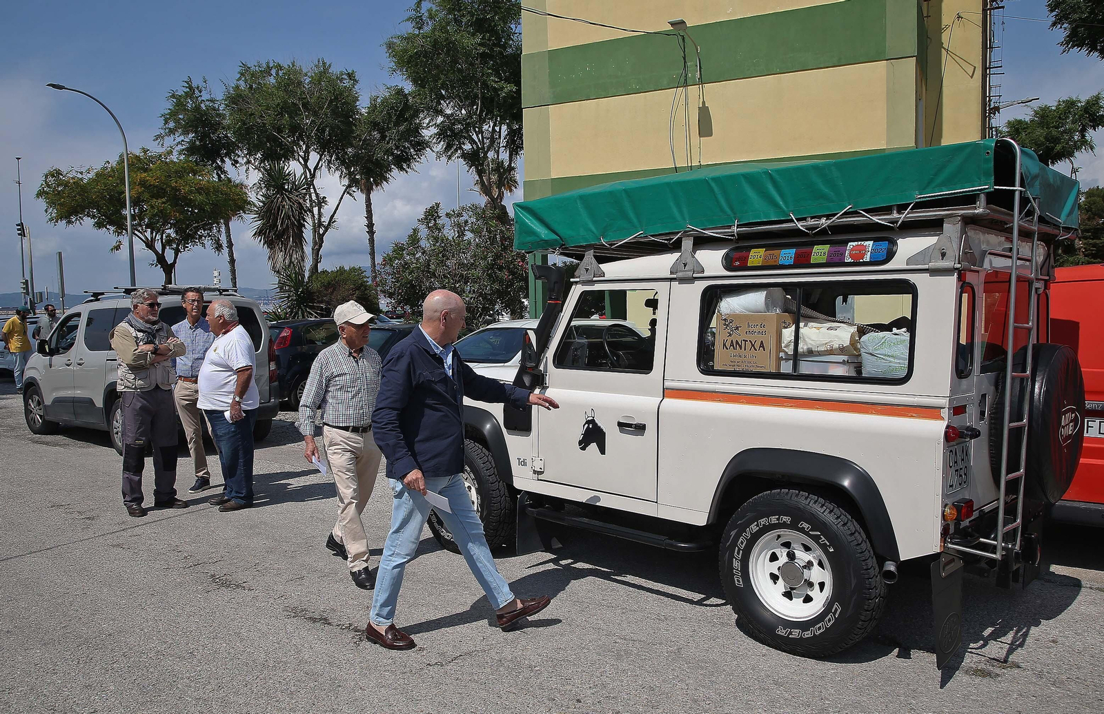 El inicio de la peregrinación hacia Almonte de la Hermandad del Rocío de La Línea en imágenes
