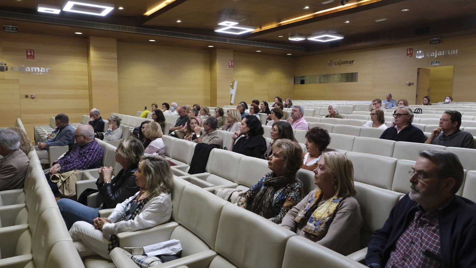 Fotogalería de Diario de los Libros, con el escritor Jorge Molist