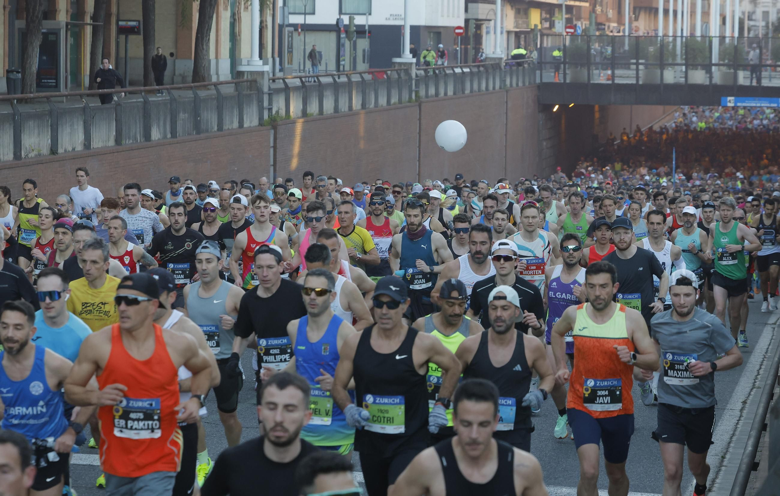 Búscate en el Zurich Maratón de Sevilla 2025