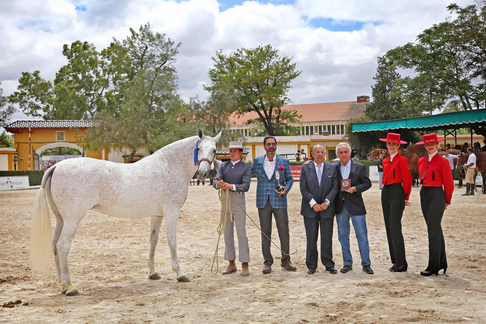 'Cautivo II' y 'Vinatera', campeones