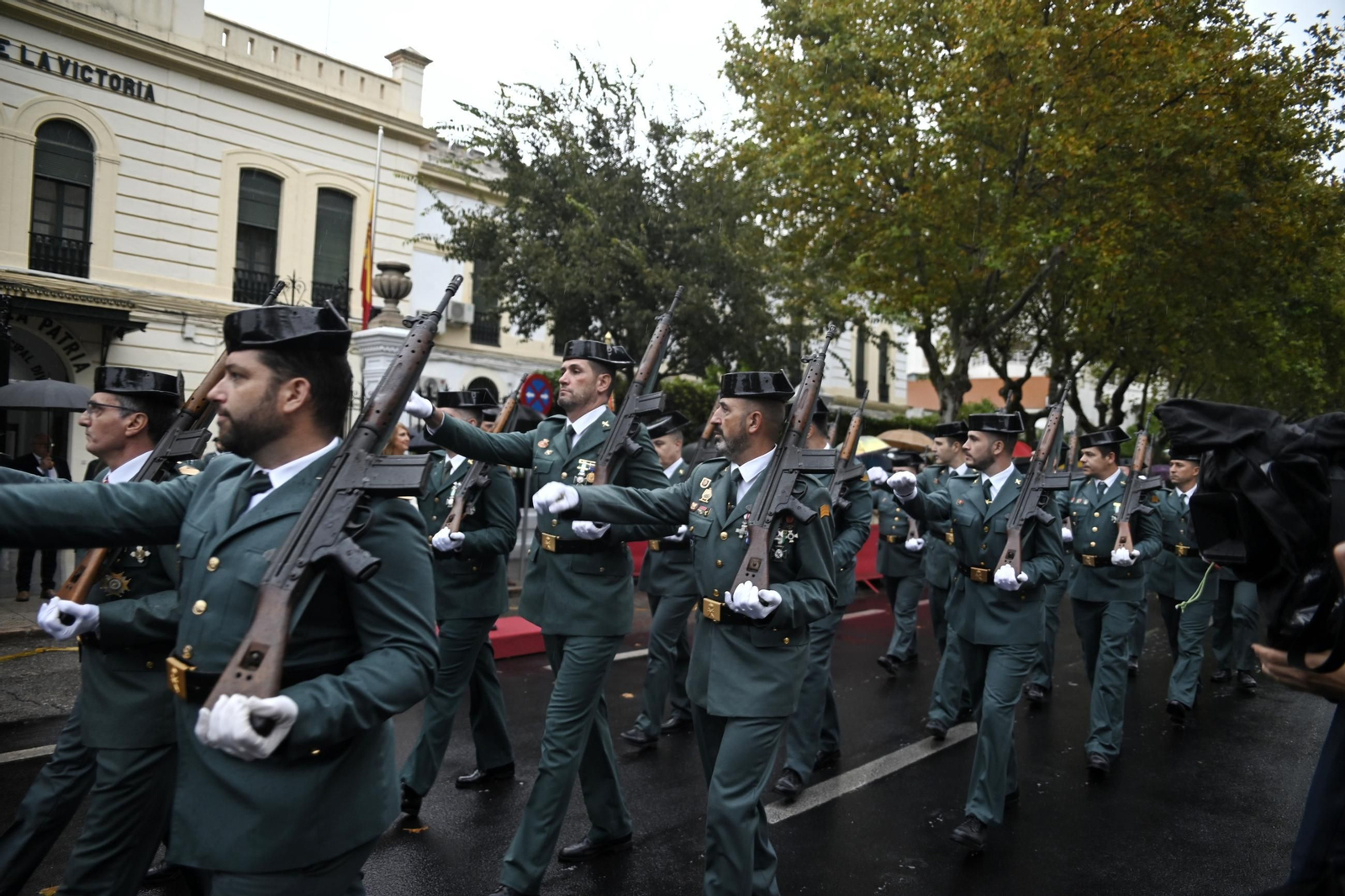 Las mejores fotos del Día de la Guardia Civil en Córdoba bajo la lluvia