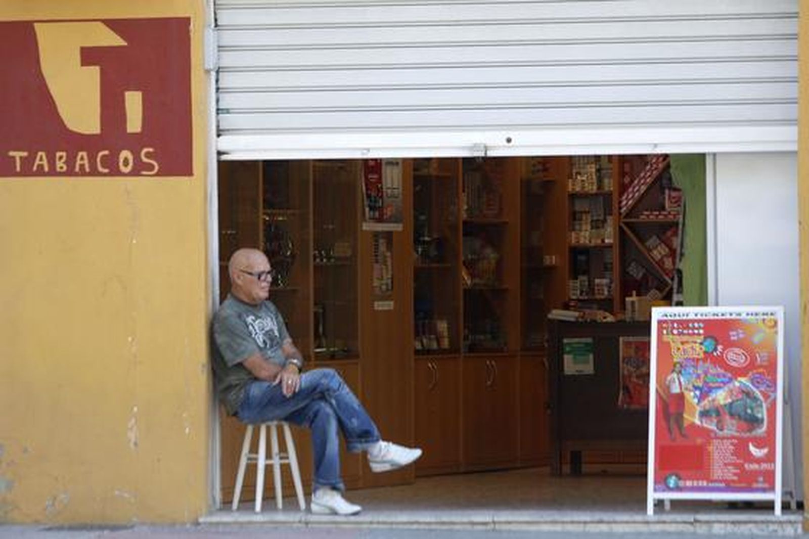 Los piquetes tomaron el centro de la capital desde primera hora de la mañana para impedir la apertura de comercios y empresas. /Jesús Marín