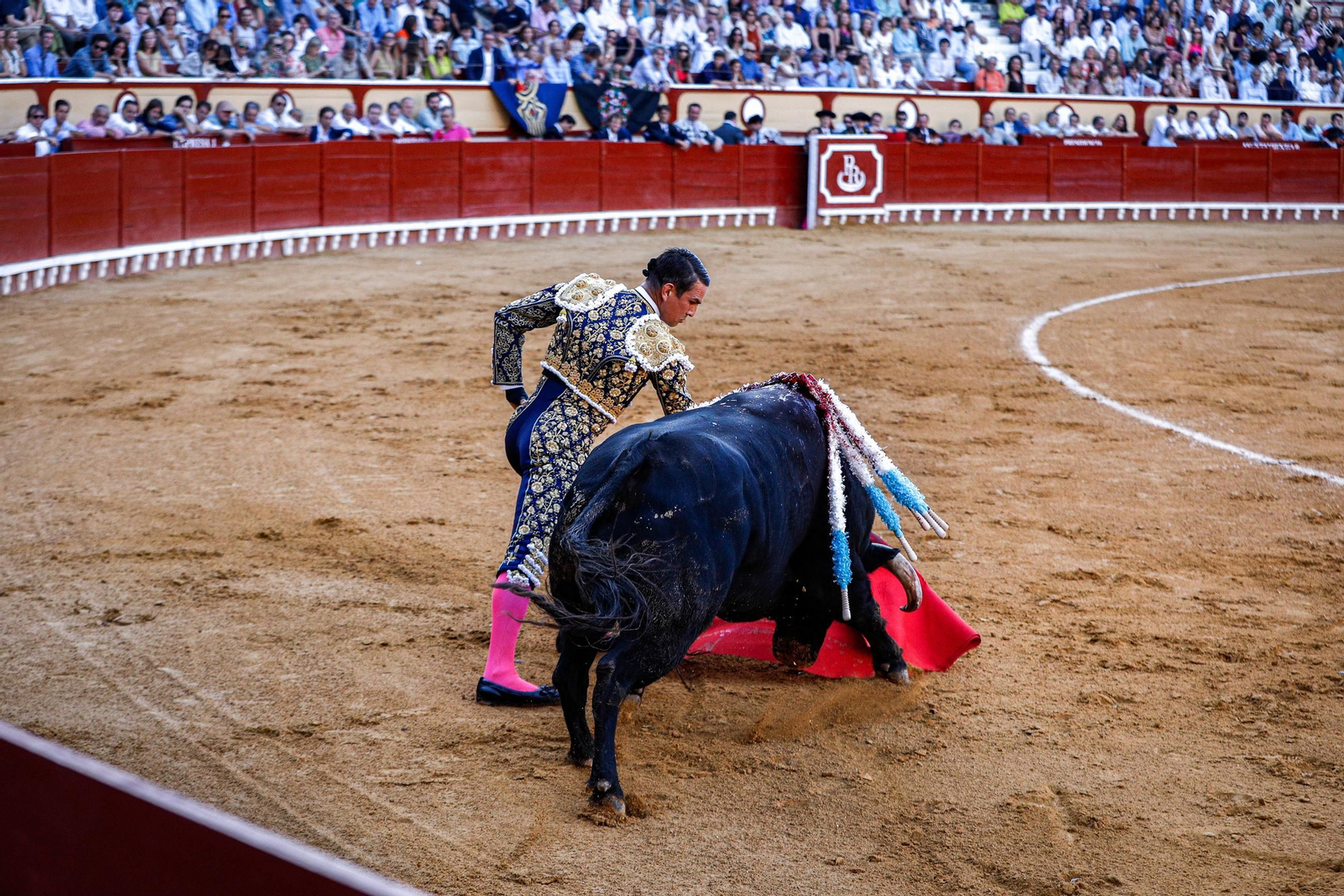 Imágenes de la corrida de toros en El Puerto: Manzanares, Roca Rey y Pablo Aguado