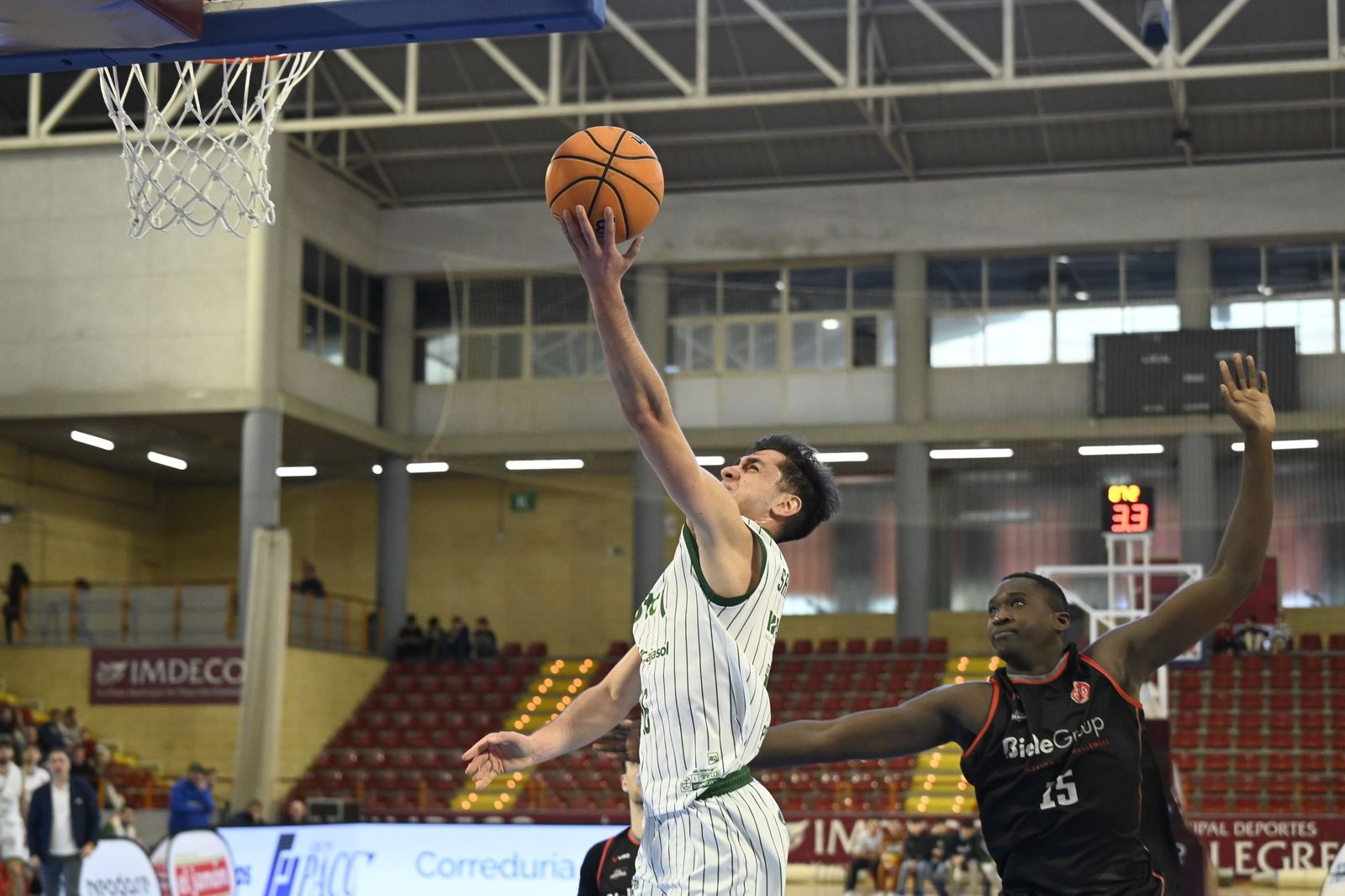 Las mejores fotos del ambiente en Vista Alegre para el Coto Córdoba - Biele Iraurgi