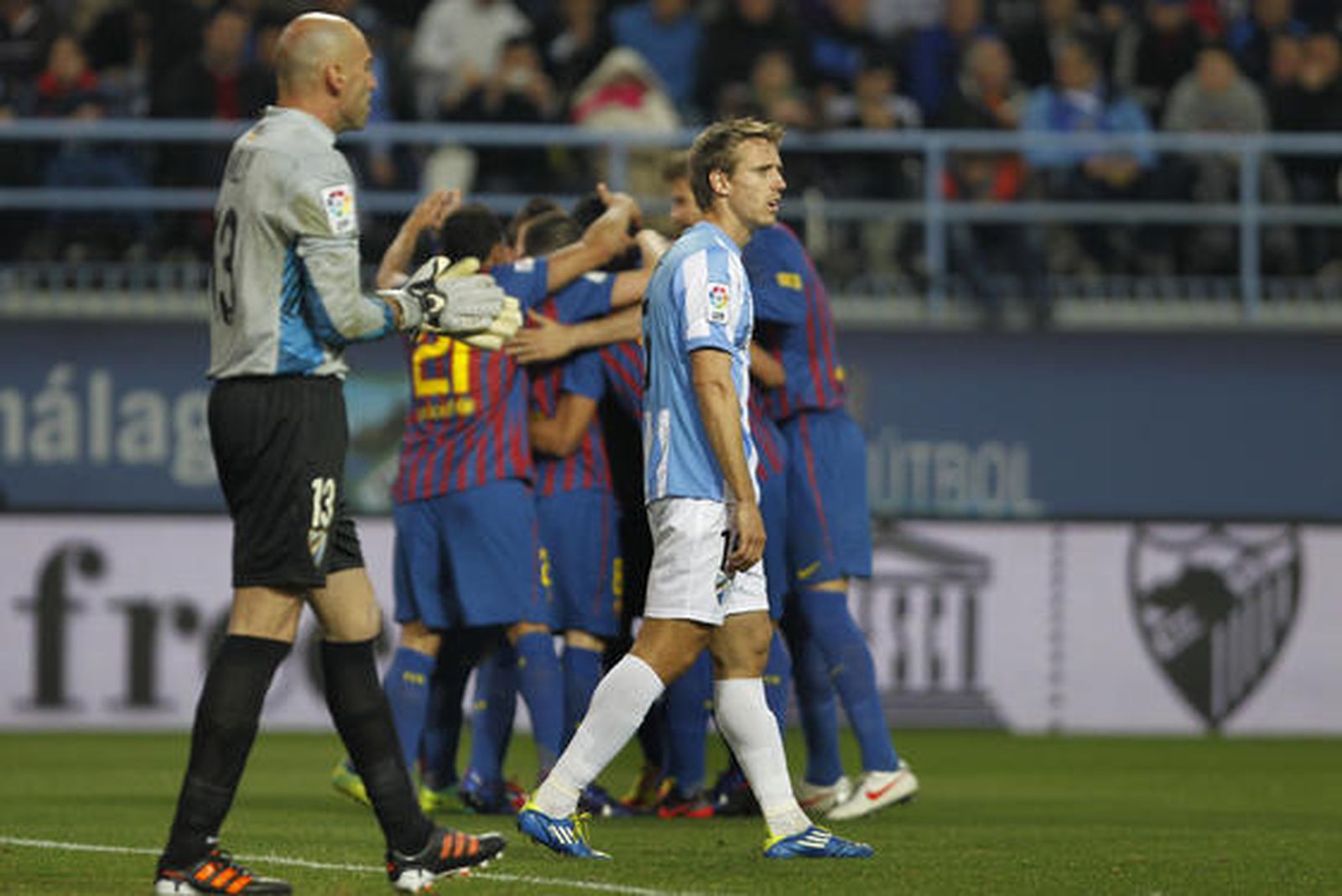El Málaga es goleado en casa ante el Barcelona (1-4). / Sergio Camacho