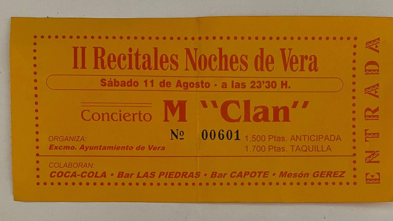 Entrada de M-Clan en Vera, del año 2001.