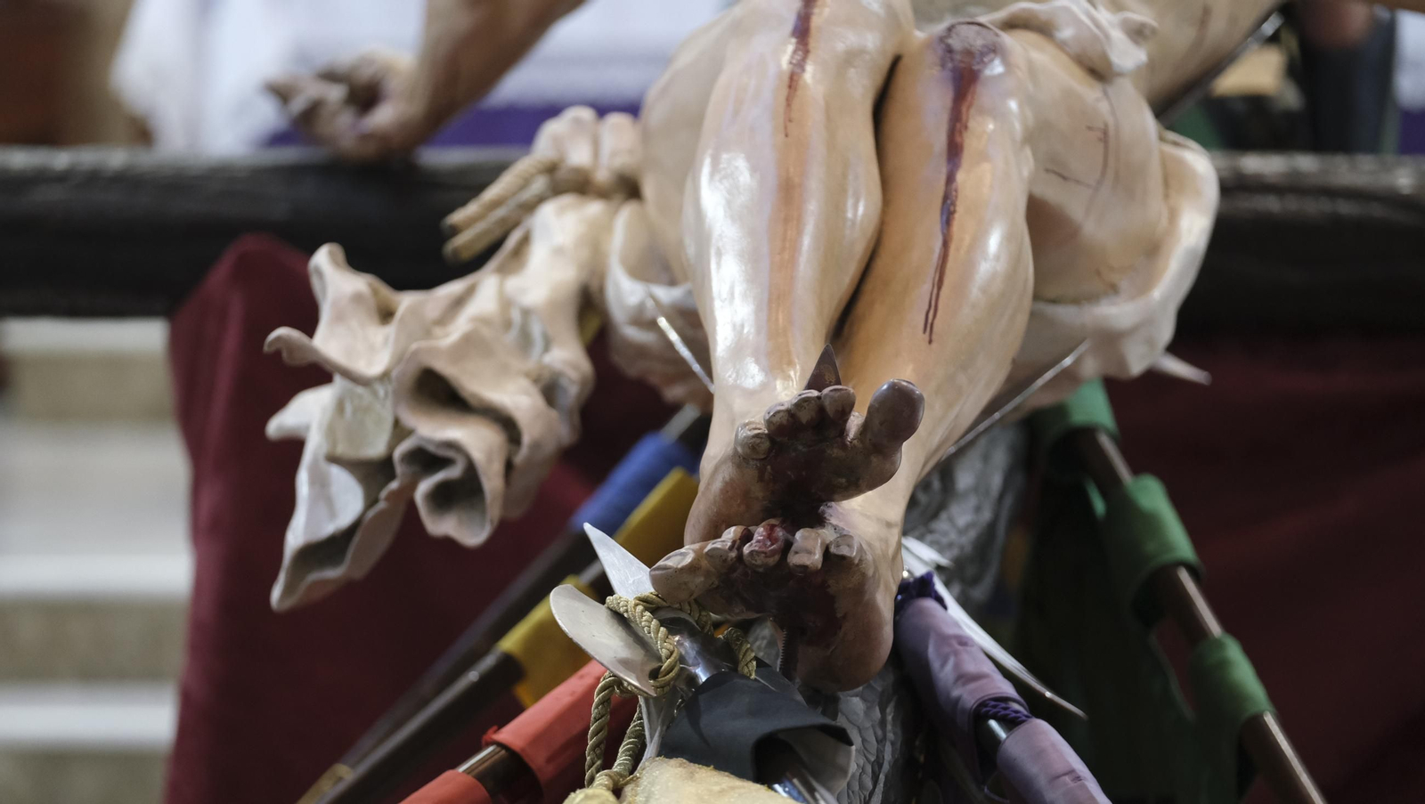 La Legión custodia el Cristo de la Buena Muerte en la Semana Santa de El Parador 2025