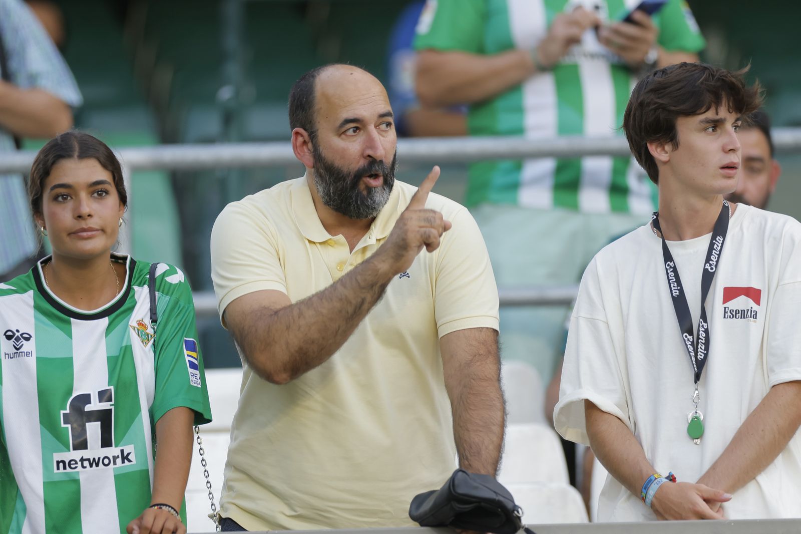 Búscate en las fotos del Betis-Atlético de Madrid