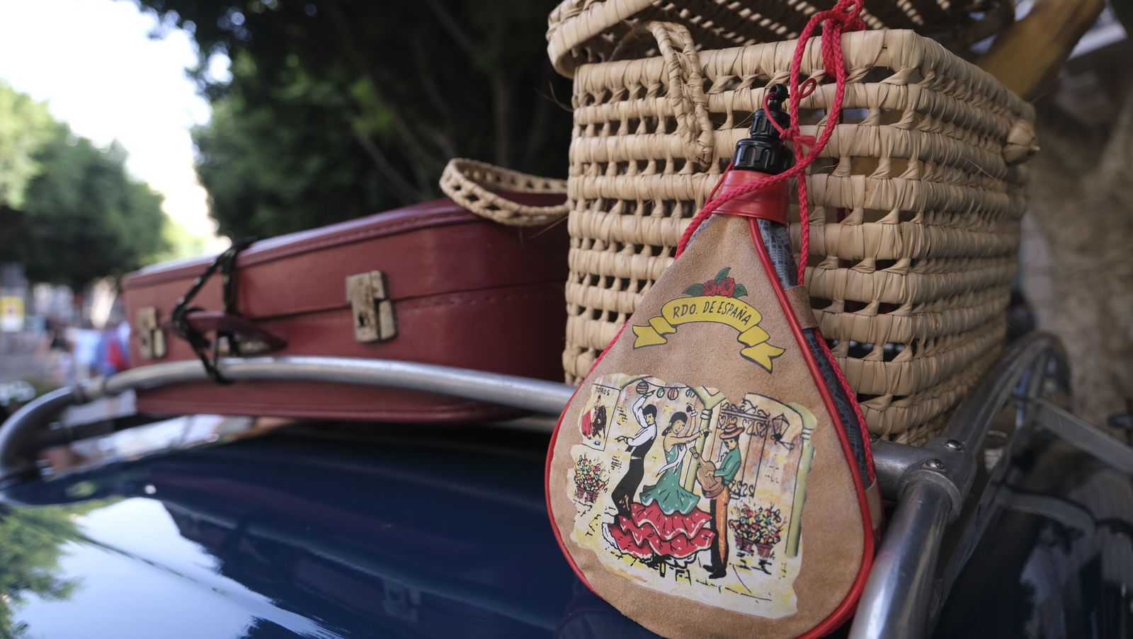 Imágenes de la exposición de Amigos del Seat 600 y Mini Cooper, en la Feria de Almería