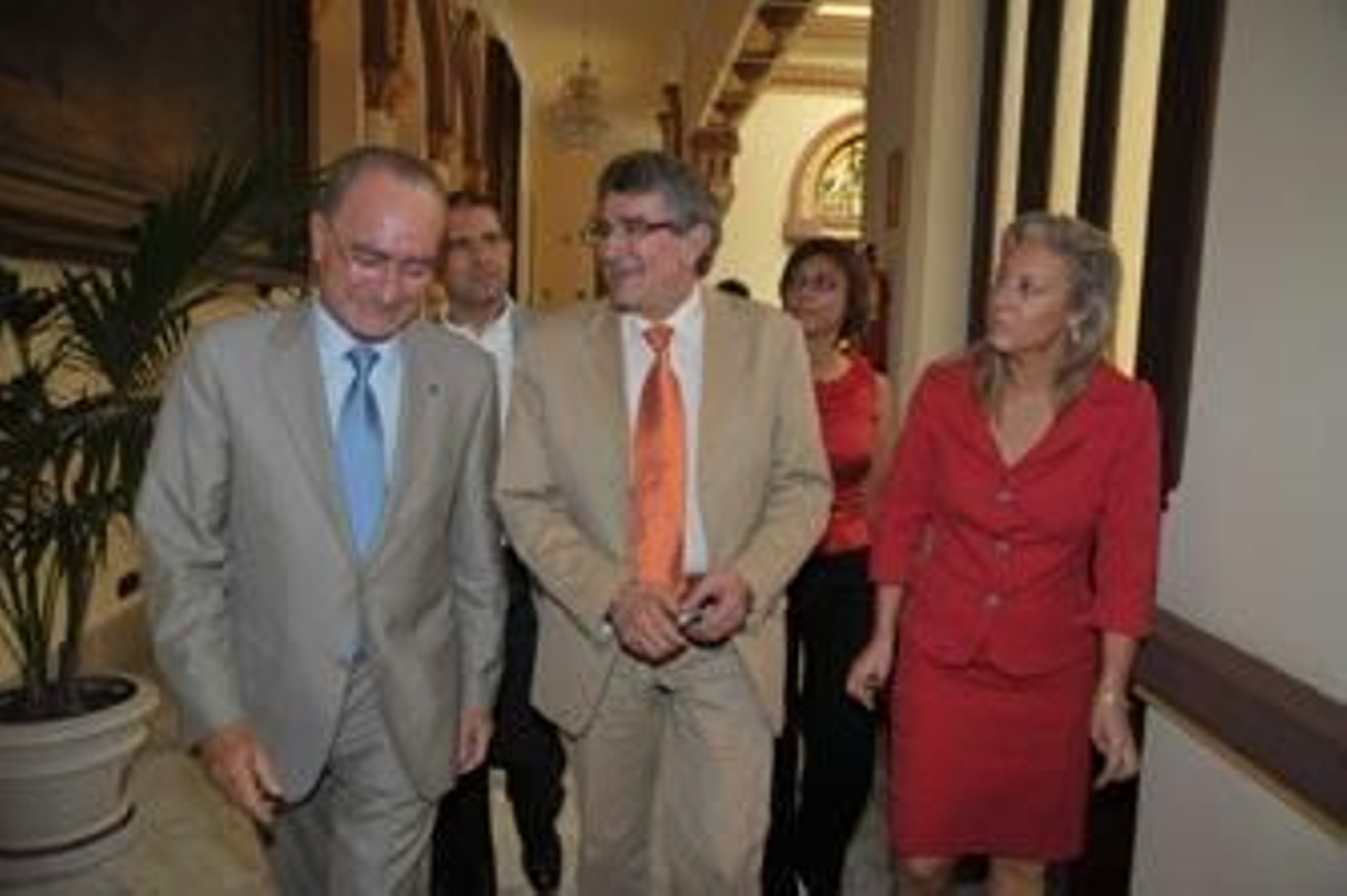 La Junta aboga por el diálogo y la negociación para llegar a un acuerdo La Junta aboga por el diálogo y la negociación para llegar a un acuerdo