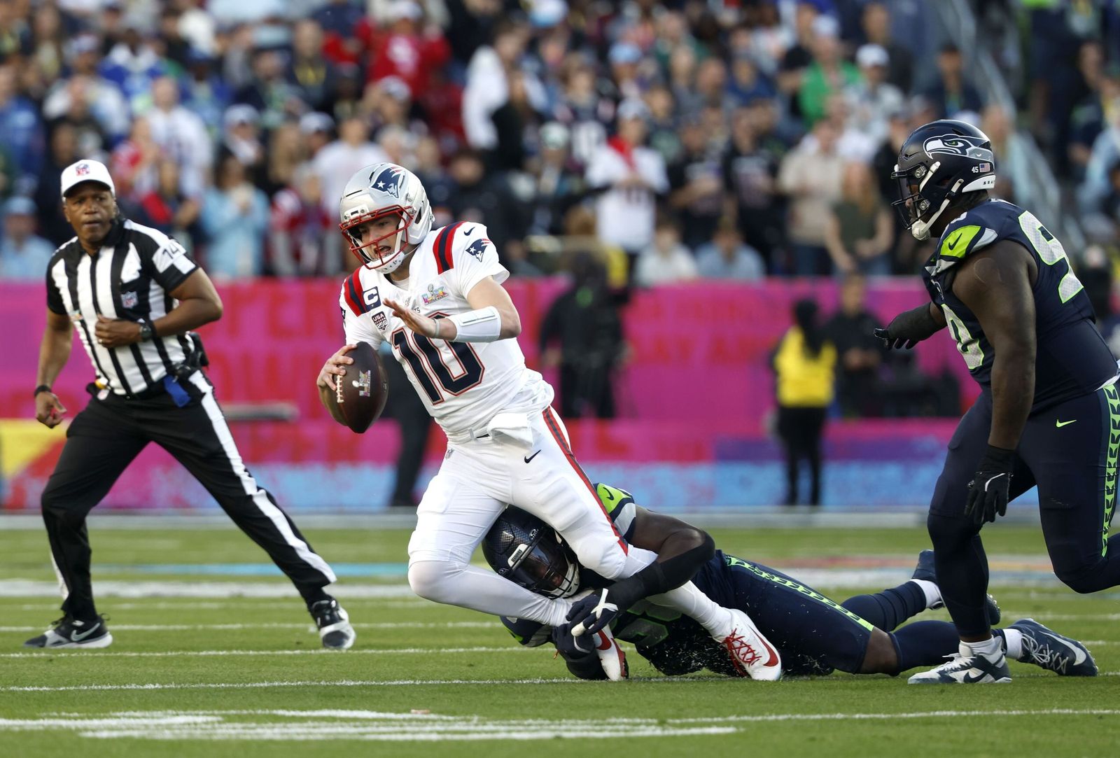 Las mejores fotos de la Super Bowl con la actuación de Bad Bunny