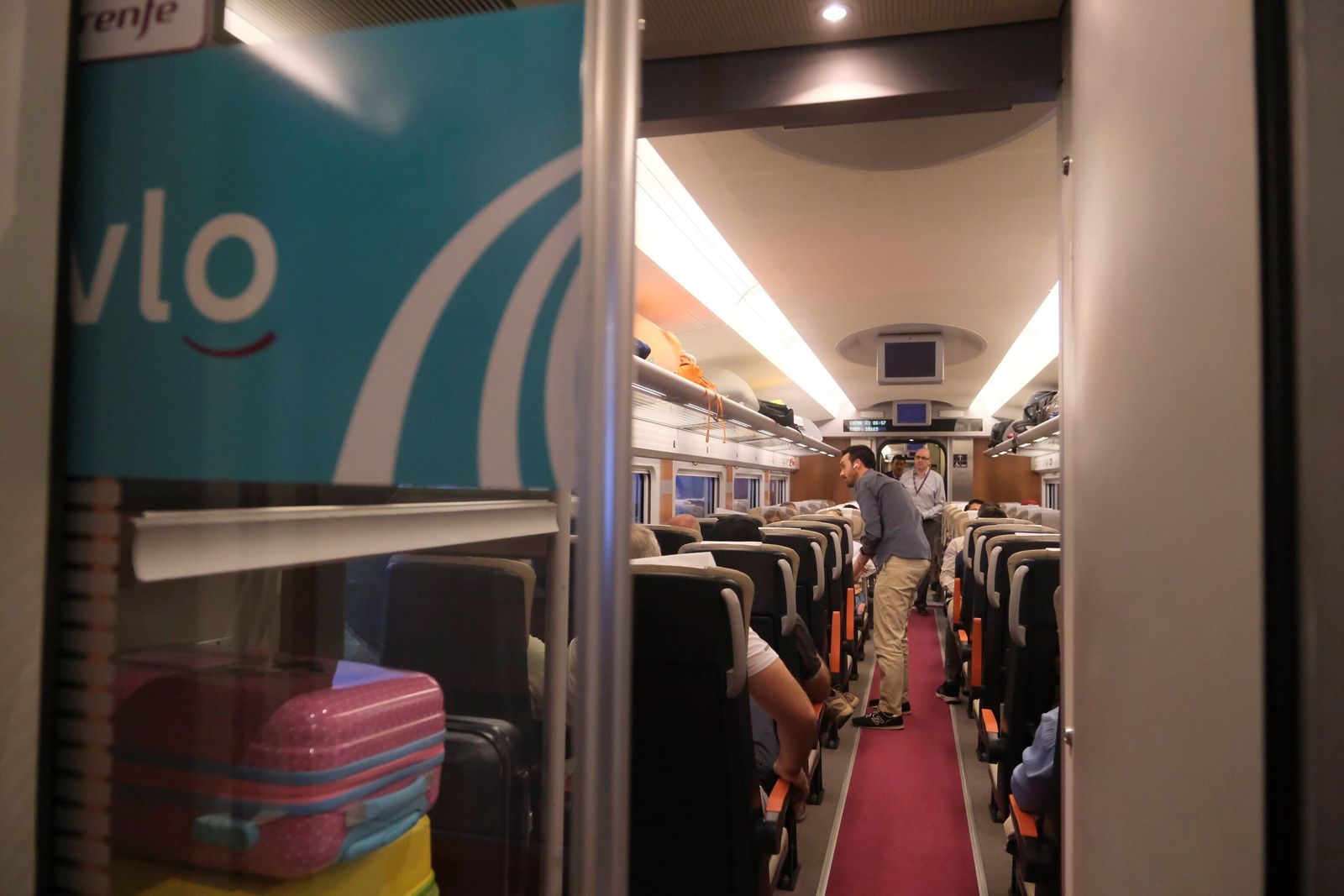 Los trenes Avlo comienzan a circular por Córdoba, en imágenes