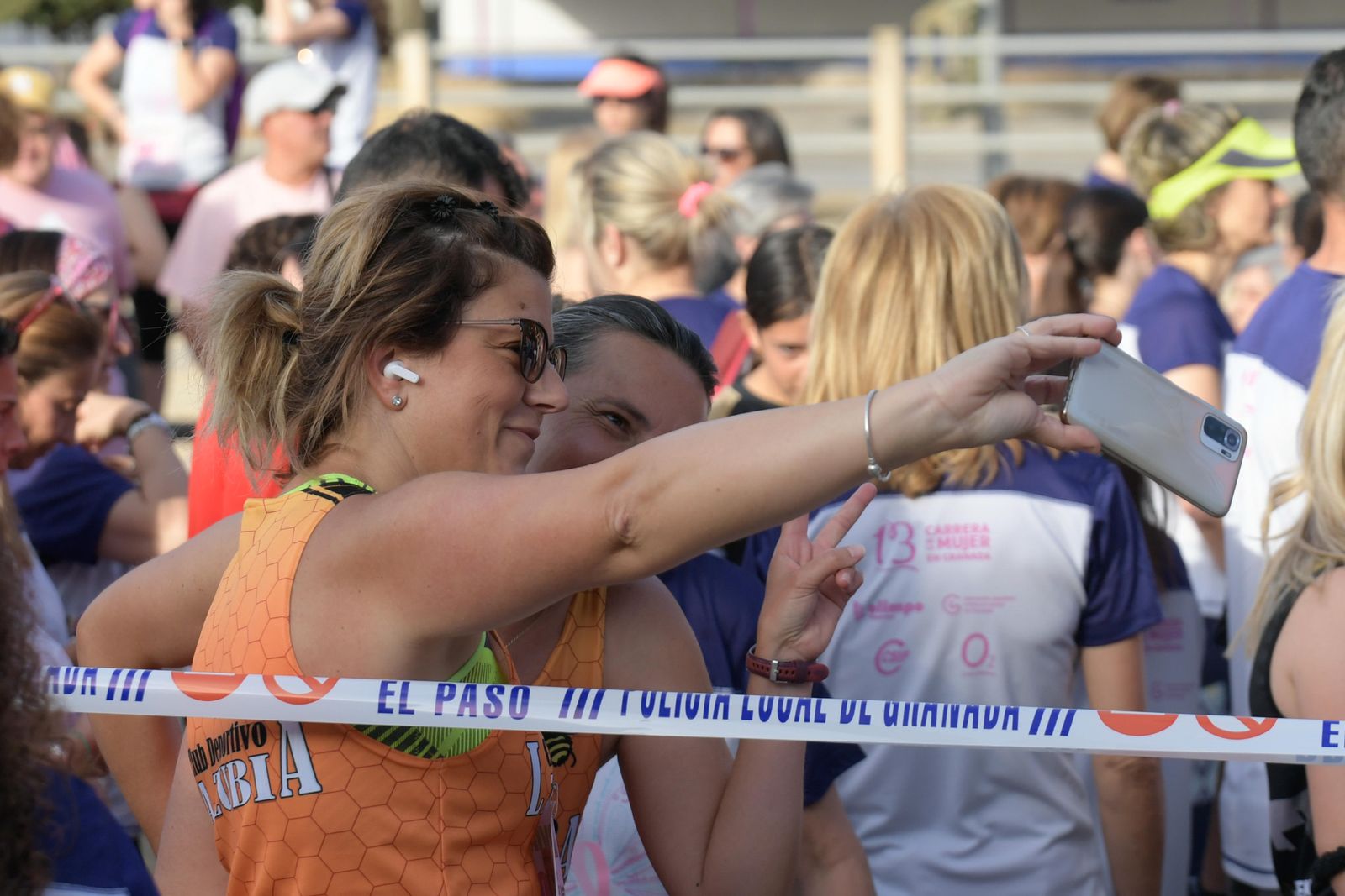 Las imágenes de la Carrera de la Mujer de este domingo en Granada