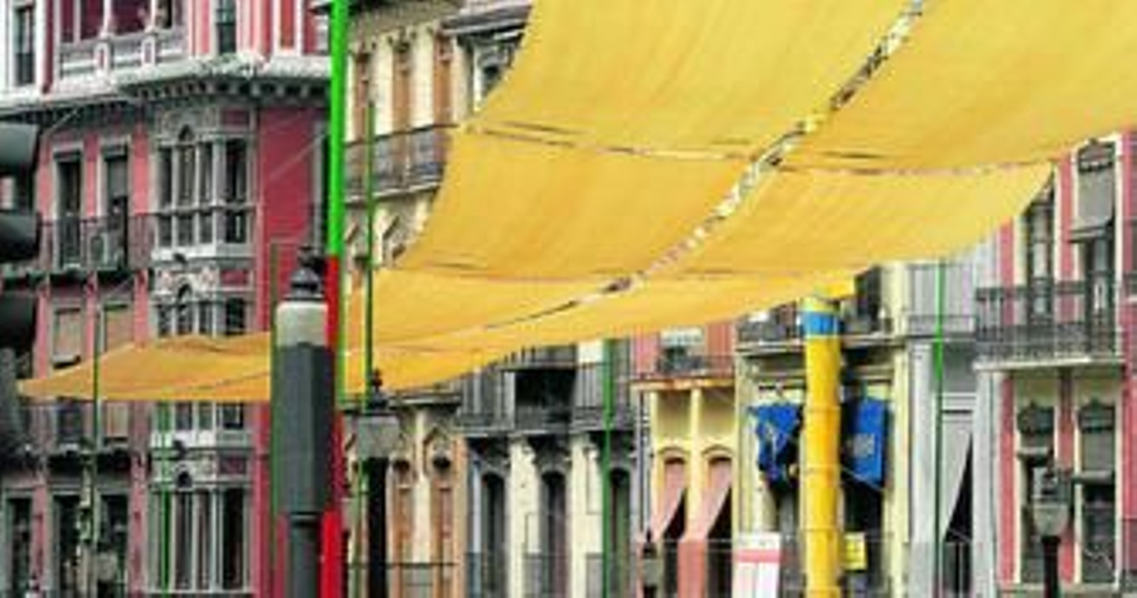 Este año las telas protectoras sólo se colocarán en Mesones y Marqués de Gerona.