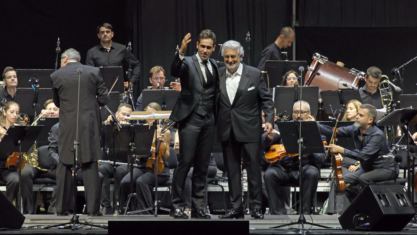 Plácido Domingo junto a Ainhoa Arteta e Ismael Jordi en Tío Pepe Festival de Jerez