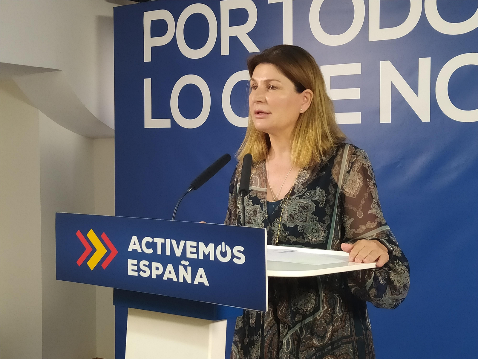 La parlamentaria del PP Rosalía Espinosa.