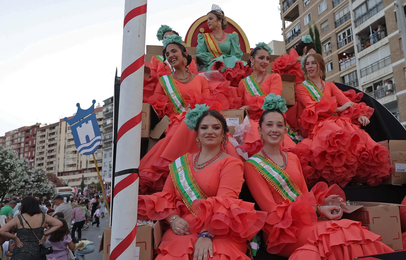 Búscate en las fotos de la cabalgata de la Feria Real de Algeciras 2025