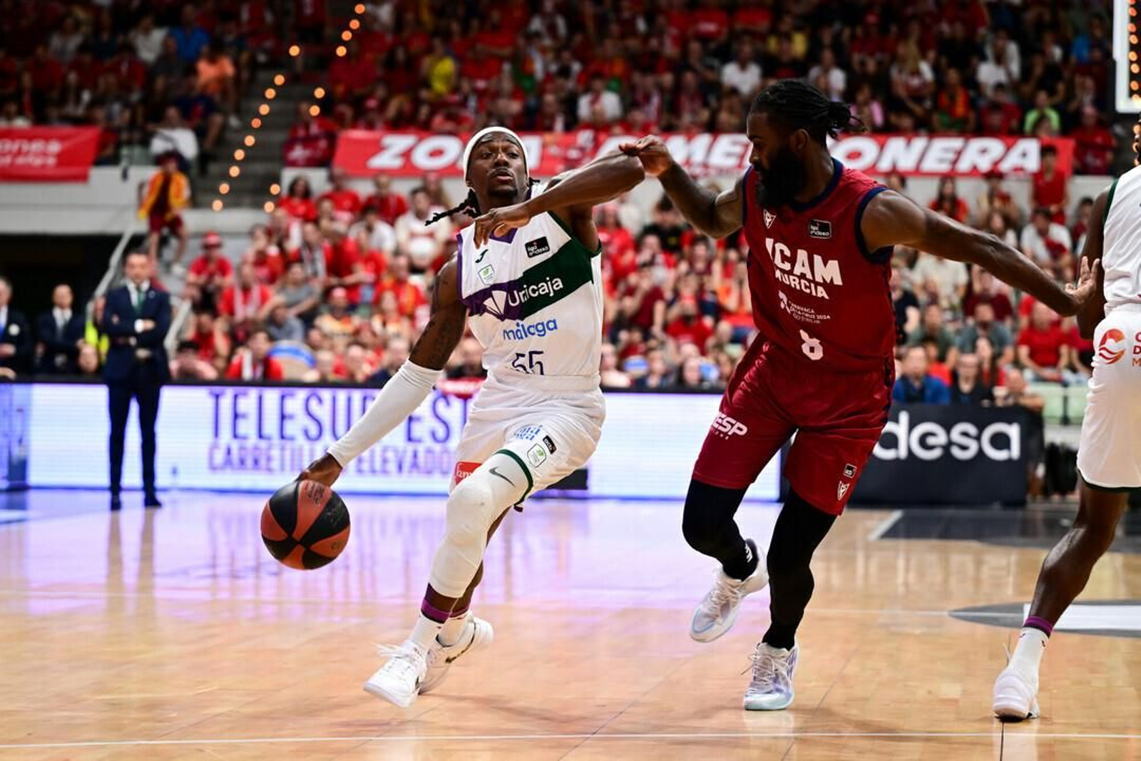 Las fotos del UCAM Murcia - Unicaja, 3º partido de semifinales de la ACB