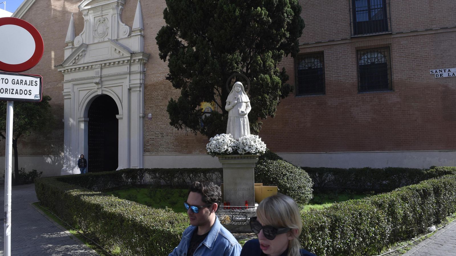 La zona ajardinada de Sor Ángela.