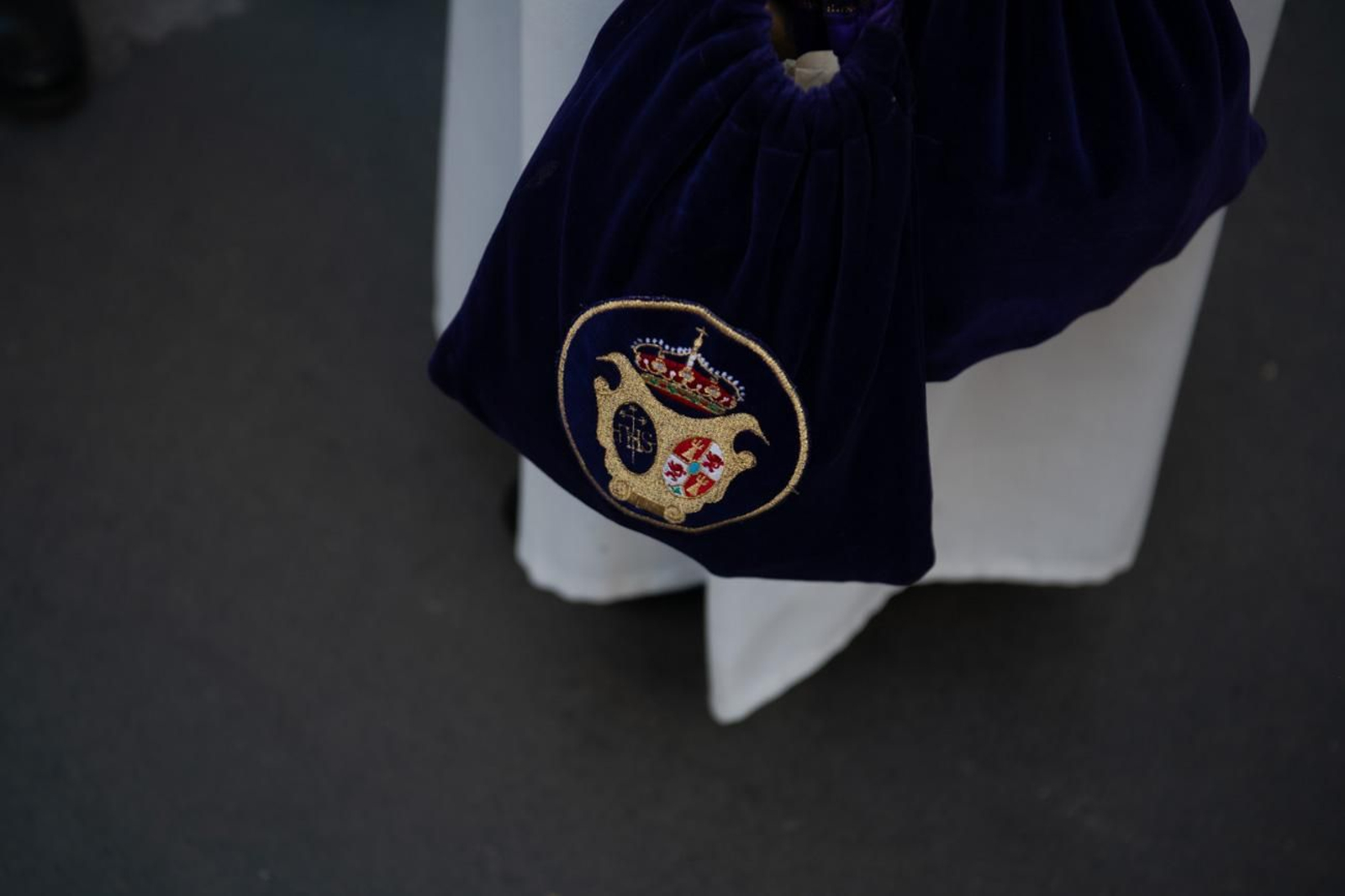 El pueblo de Jaén abraza con solemnidad a El Abuelo en la Magna, en imágenes