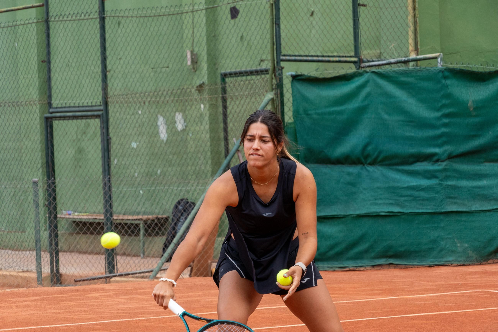 Imágenes del Clinic con Paula Badosa, Jessica Bouzas y los alumnos de la escuela del Real Club Recreativo de Tenis de Huelva  