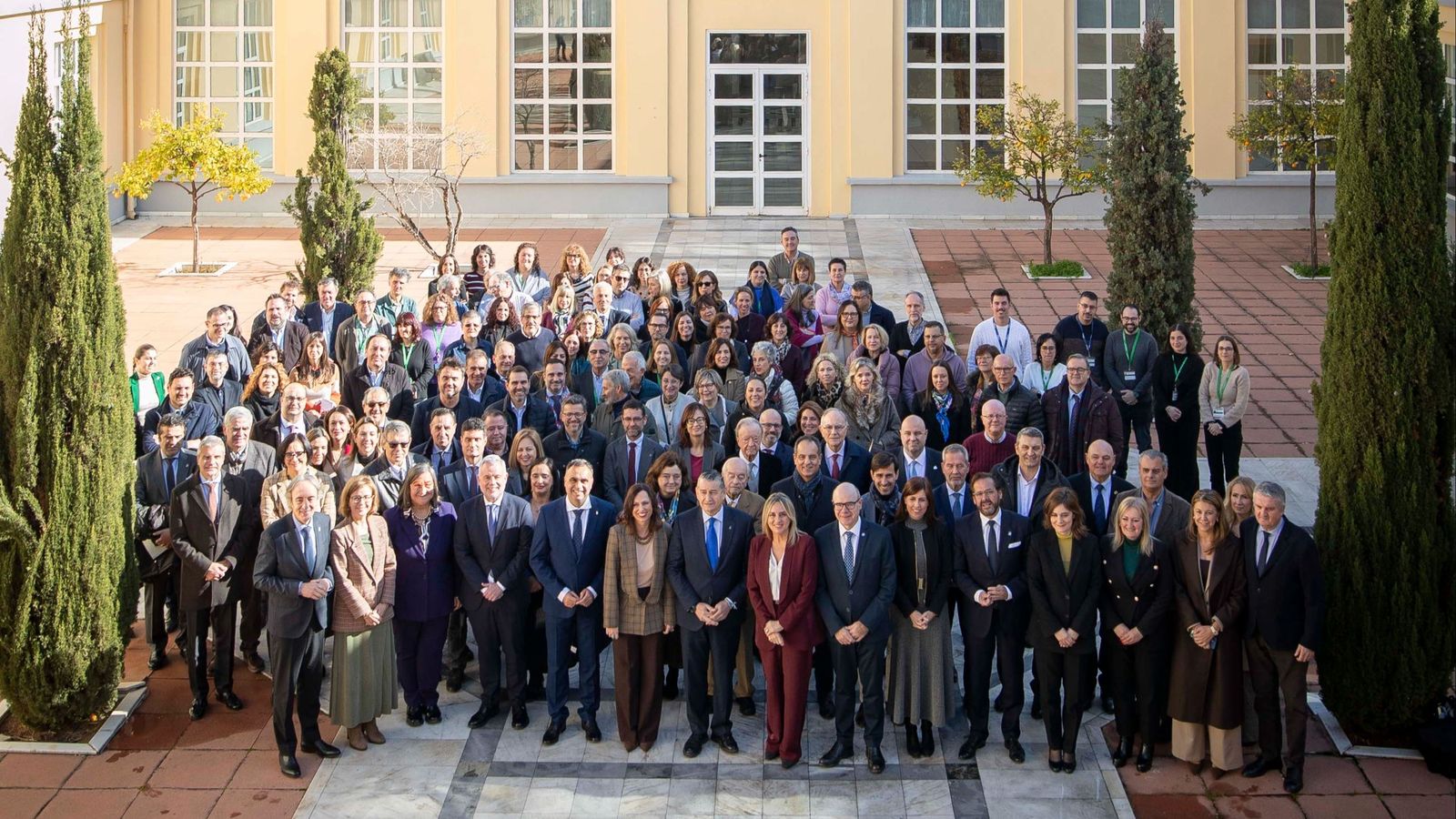 Foto de familia tras la presentación de la candidatura de Granada a la Agencia Española de Salud Pública