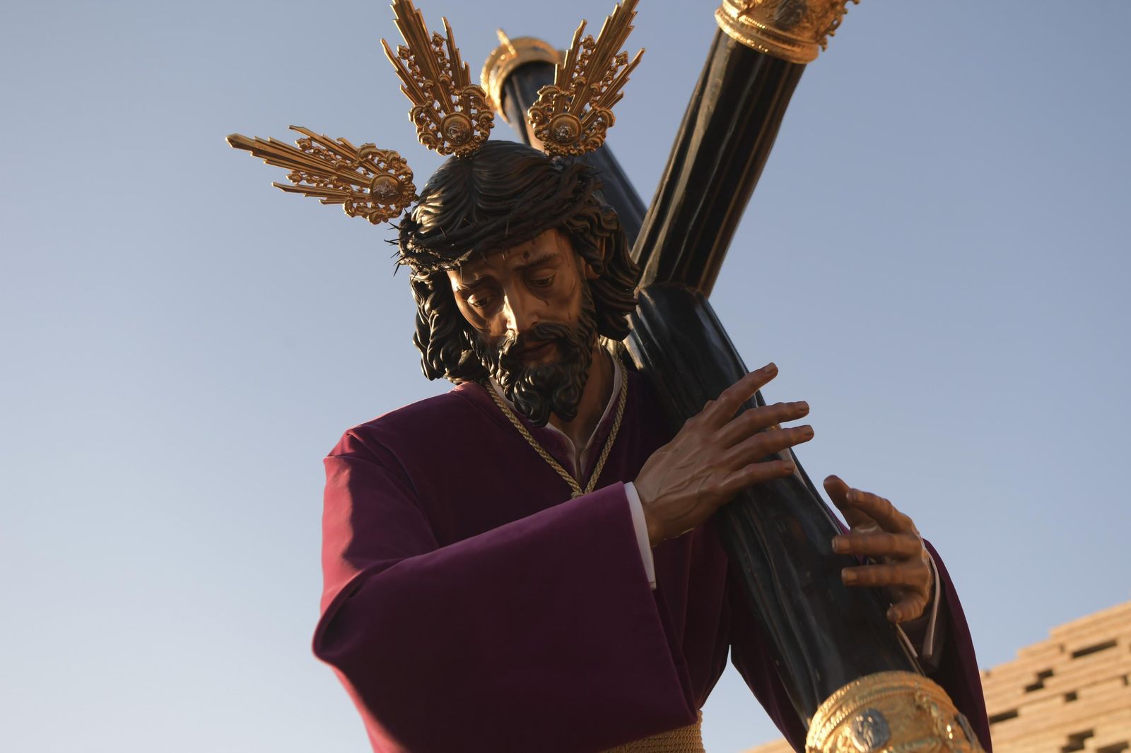Galería: La Estrella sube en vía crucis al Cerro de San Miguel