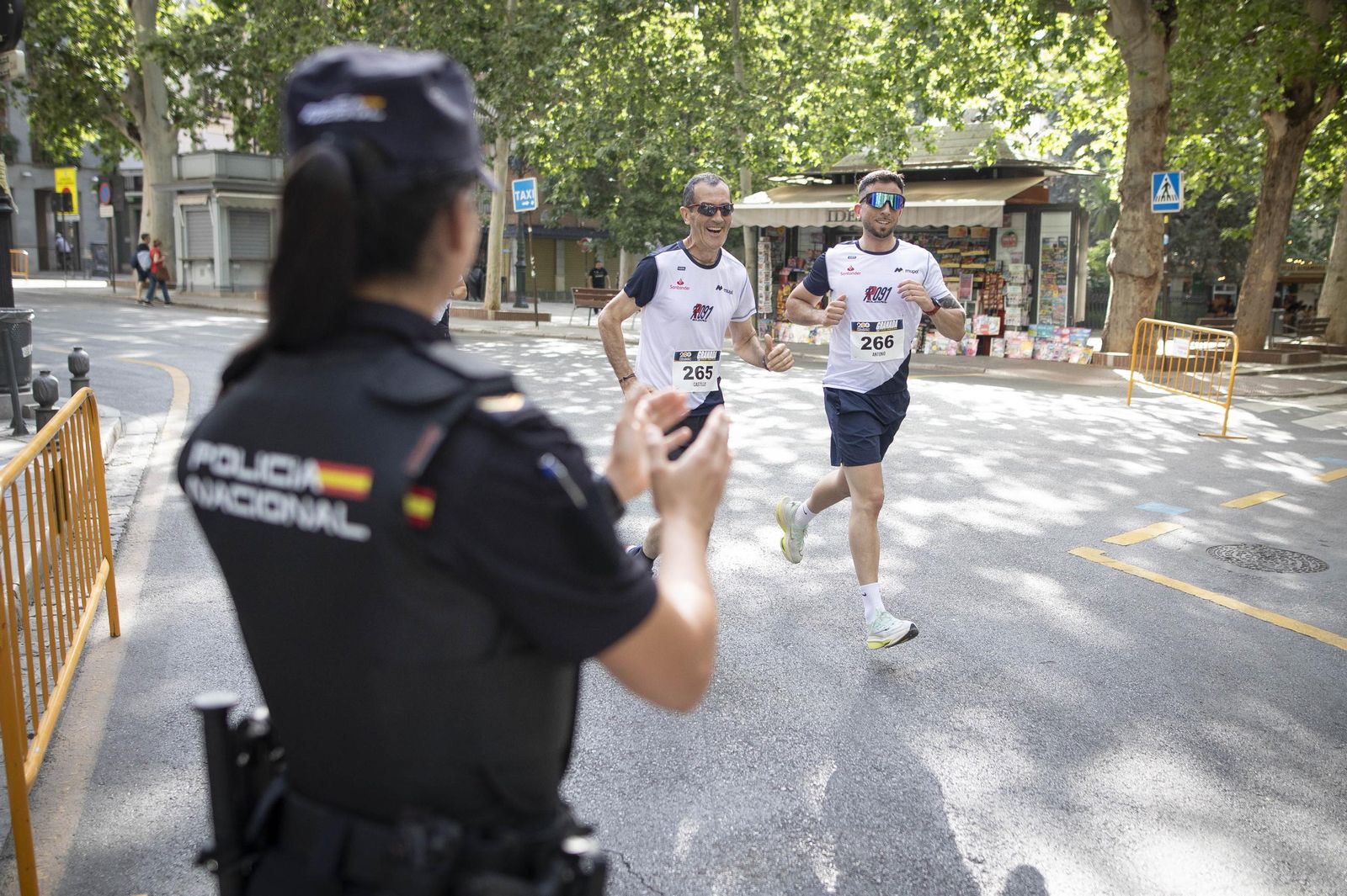 Encuéntrate en la Carrera 091 de Granada