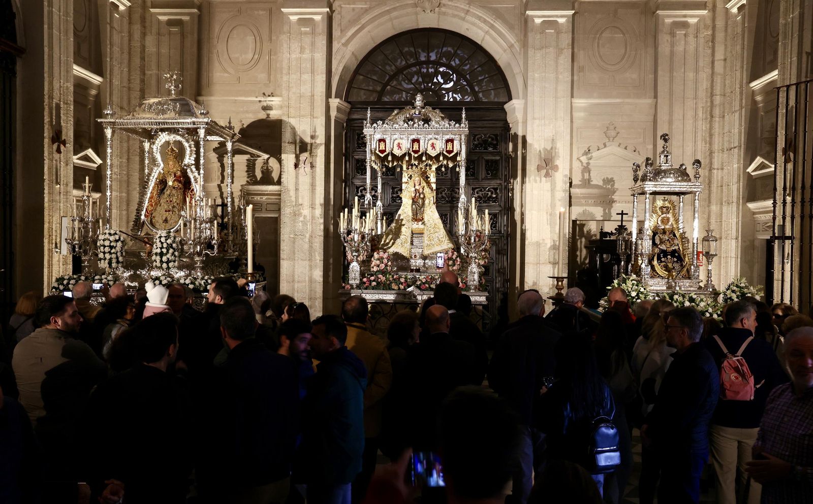 La Virgen de Valme, Consolación y Setefilla ya están en la Iglesia del Sagrario