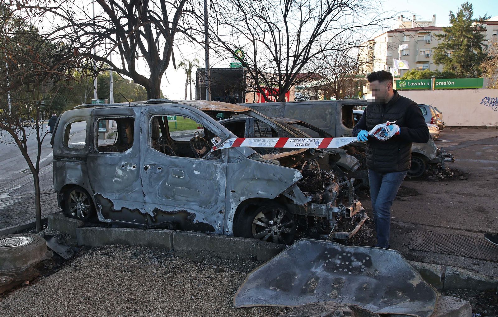 Fotos de los coches calcinados en San José Artesano