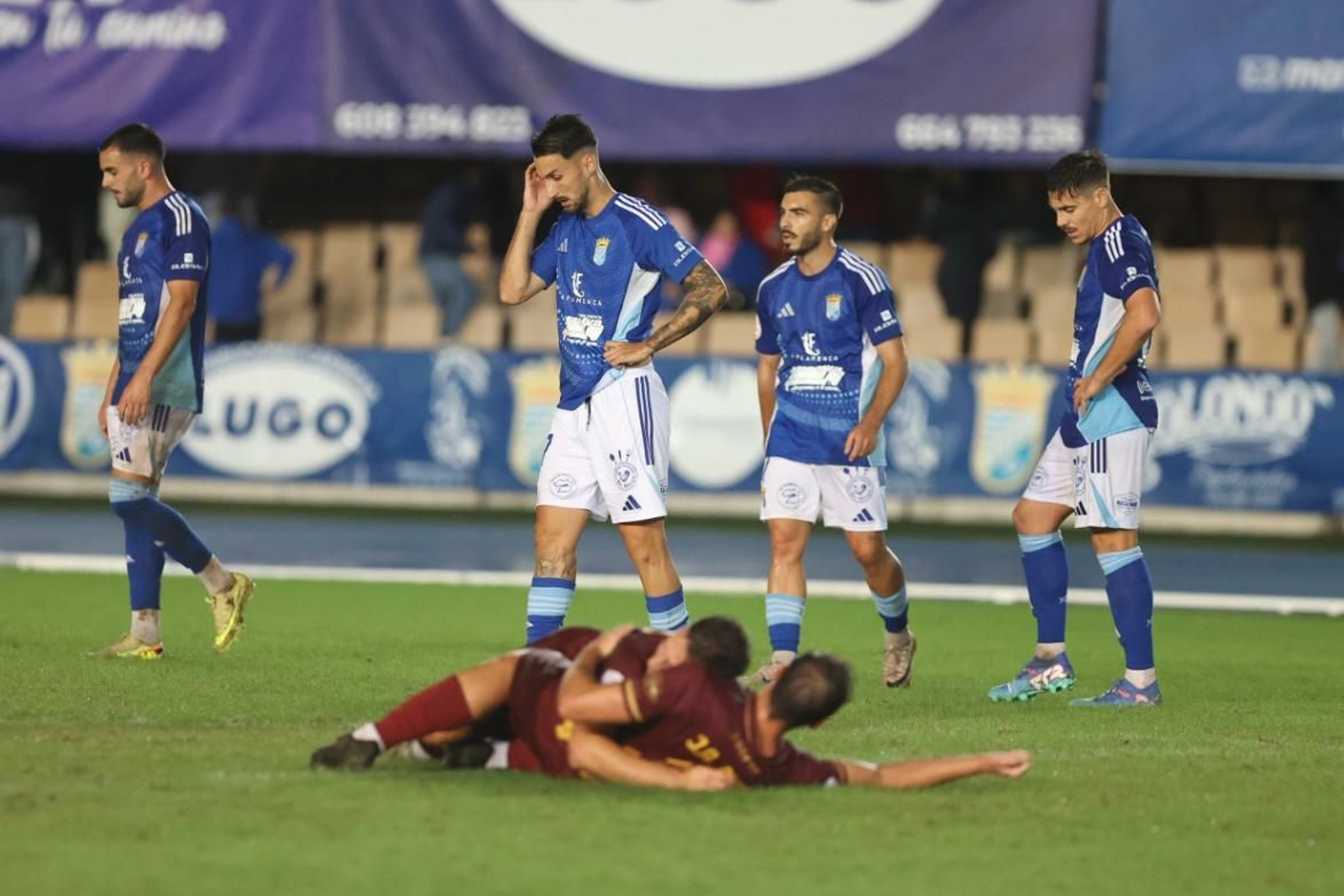 La desolación azulina contrasta con la alegría de los murcianos.
