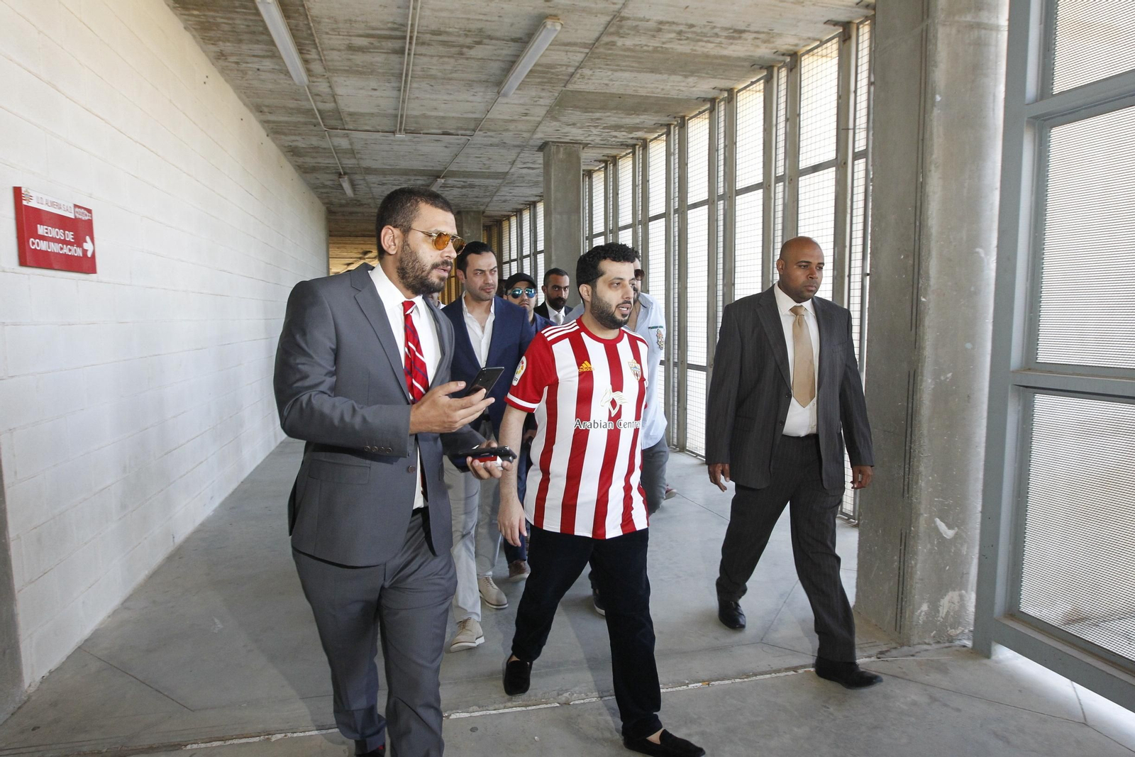 Fotogalería rueda de prensa dueño U.D. Almería, Turki Al-Sheik