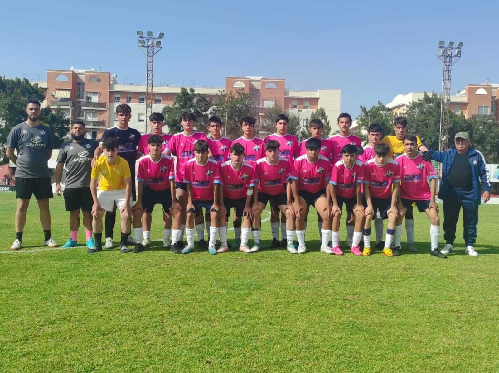 El equipo cadete de la EF Paquete, a dos partidos del ascenso.