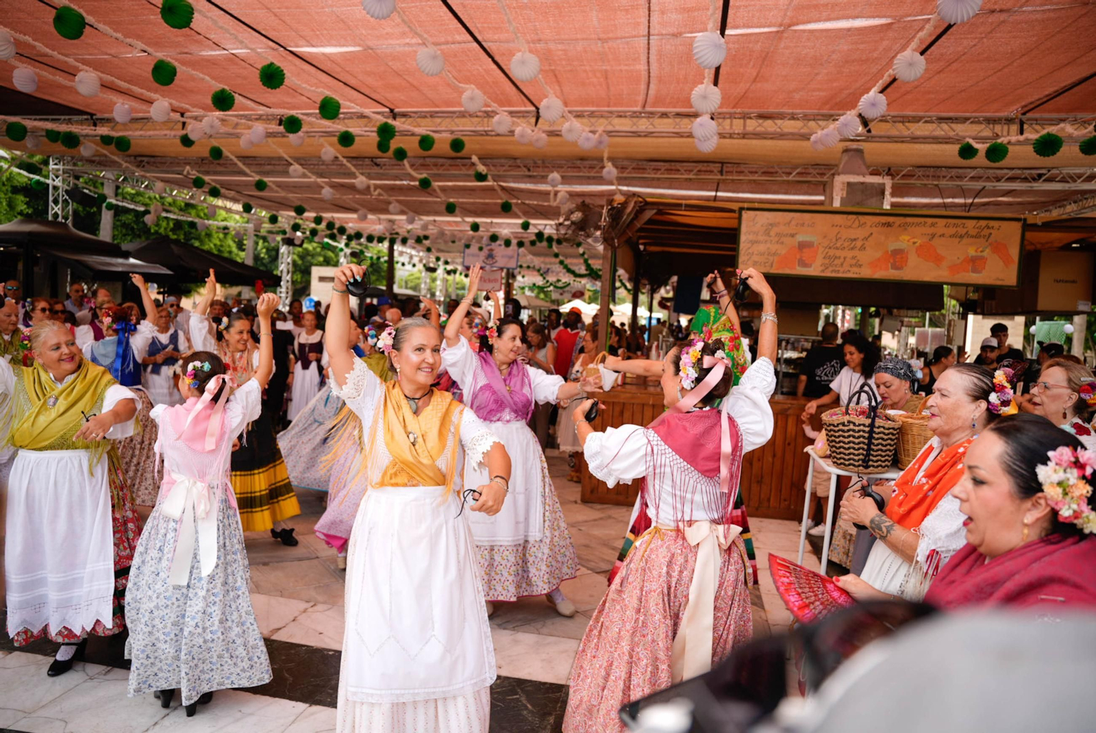 En imágenes: así es la indumentaria tradicional de Almería