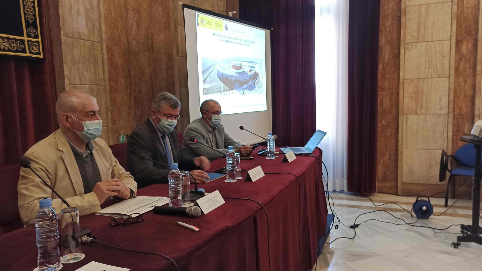 El seminario de Protección Civil se prolongará hasta el viernes