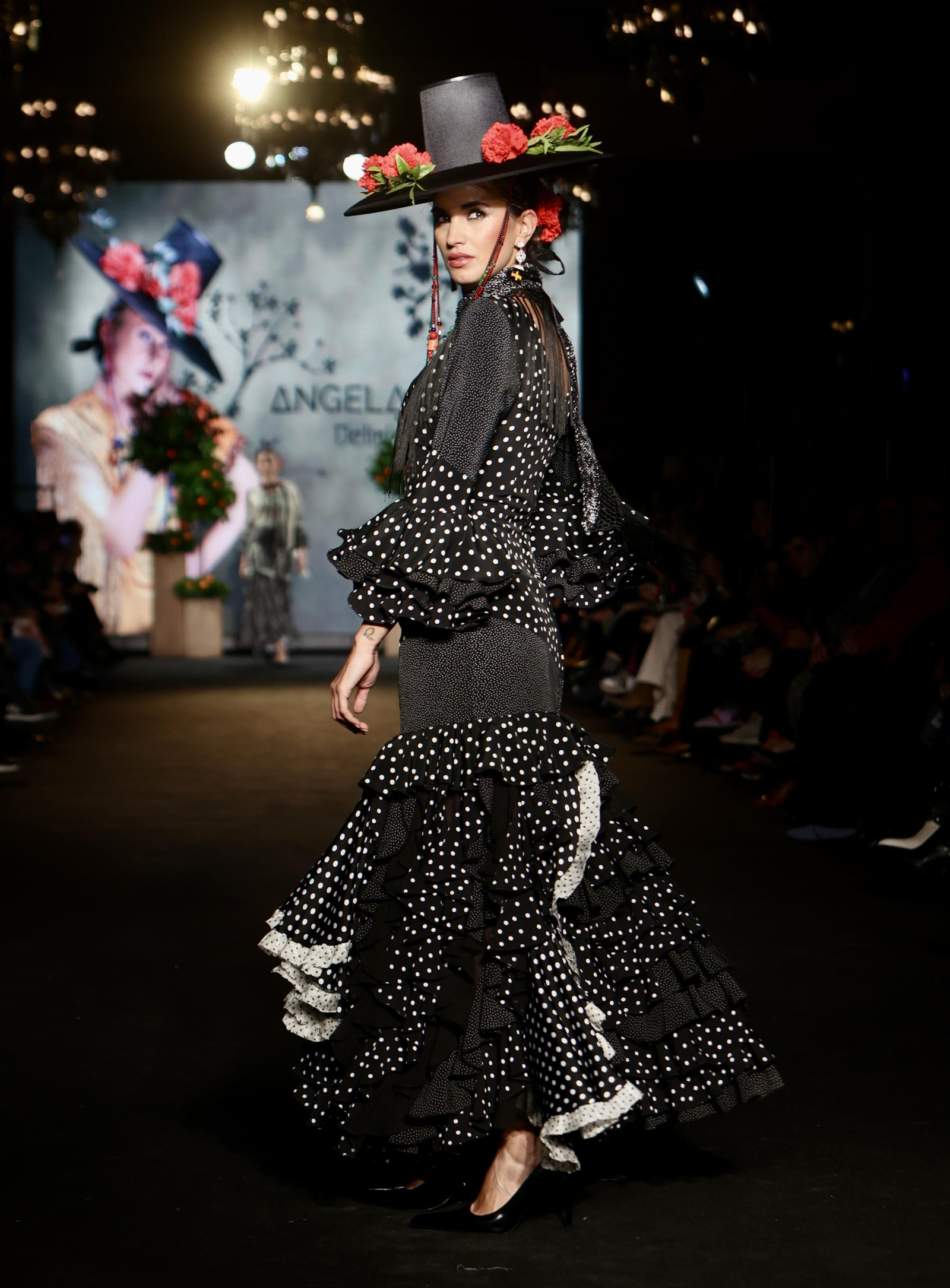 Desfile de Angela y Adela de We Love Flamenco 2024, todas las fotos